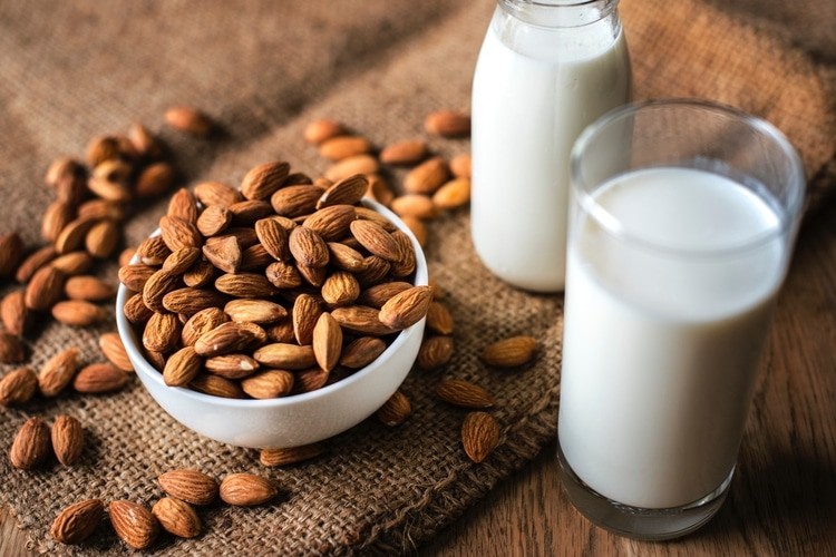 lose weight after 40 almonds