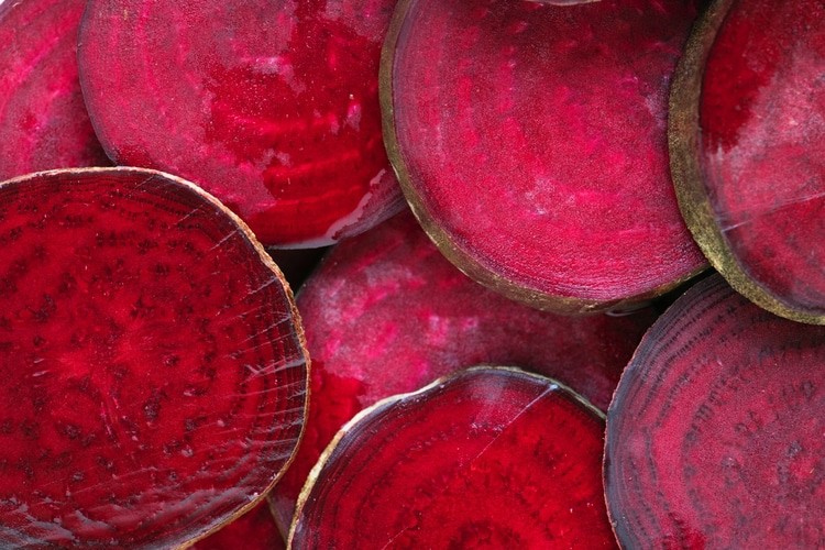 benefits of beets for hormone balance - beet slices