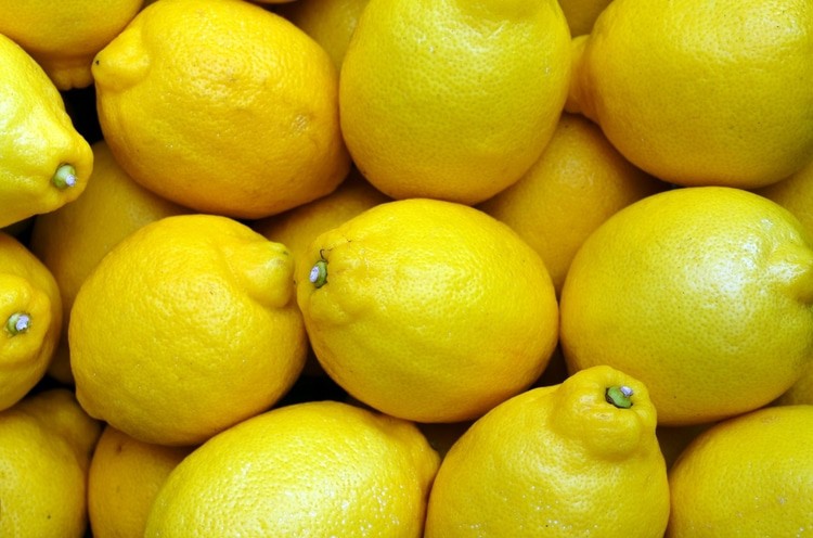 essential oils for estrogen dominance lemon