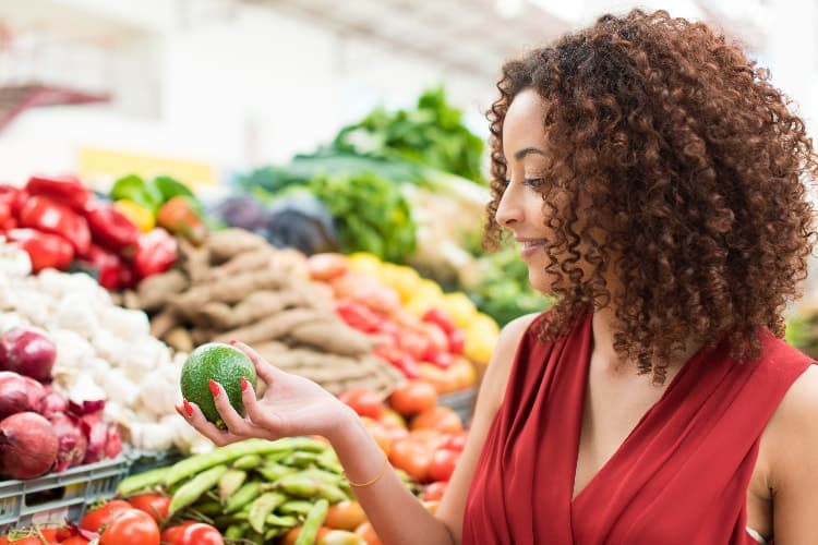 How To Eat Clean On A Budget: Tips For 2022