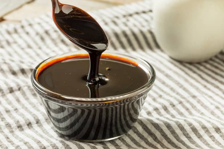 blackstrap molasses for heavy periods