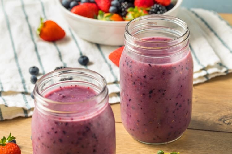 get better sleep with menstrual cramps smoothie