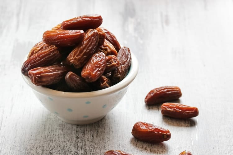 which dates are best for hemoglobin deglet medjool