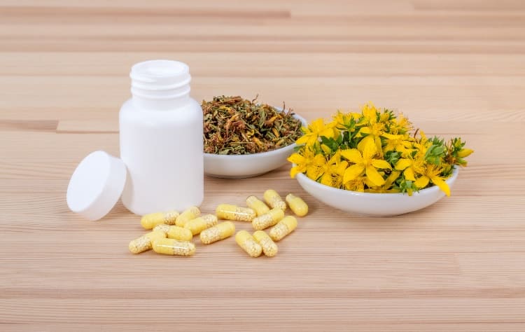 herbs that balance hormones st johns wort