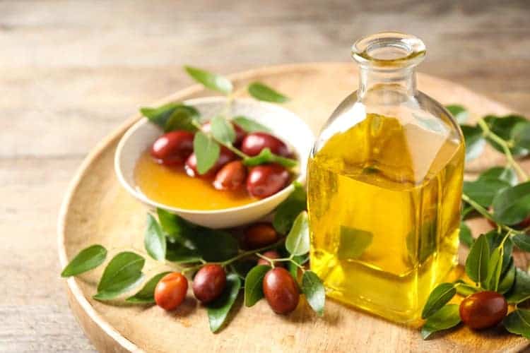 is rosehip oil or jojoba oil better for oily skin