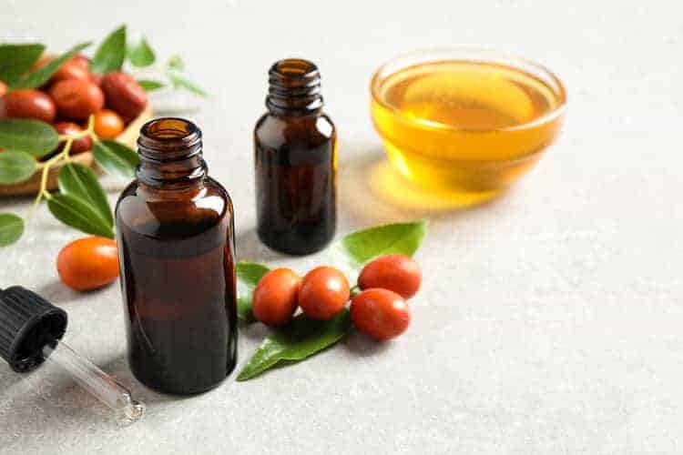 How to mix essential oils for hair growth and thickness