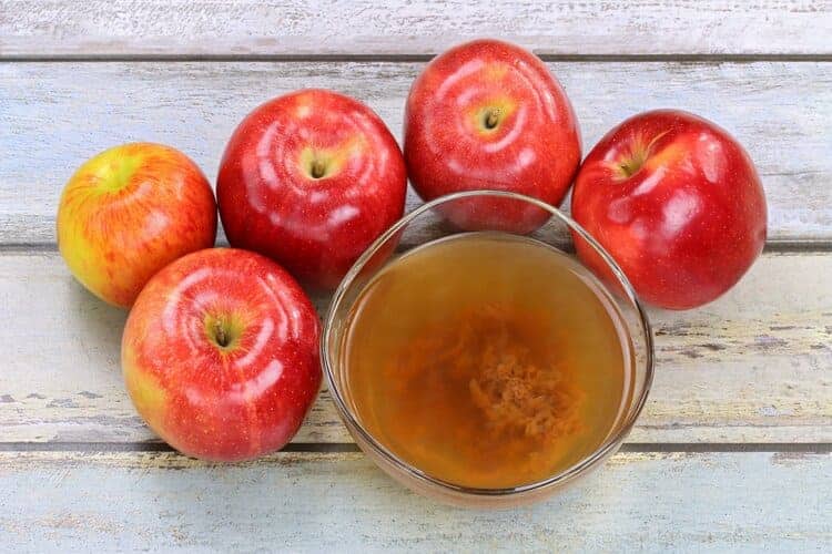 apple cider vinegar and whole apples