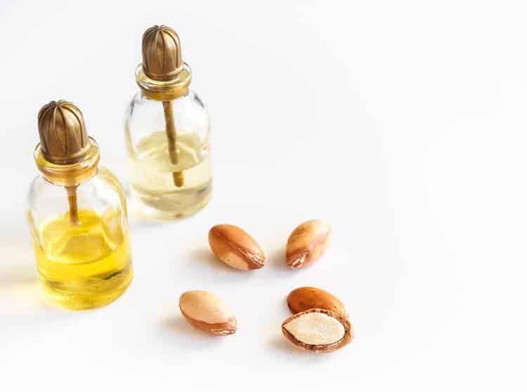 argan oil and seeds for dry skin